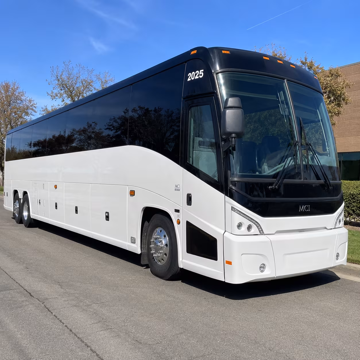 buses to fiddler s green amphitheatre for longmont groups