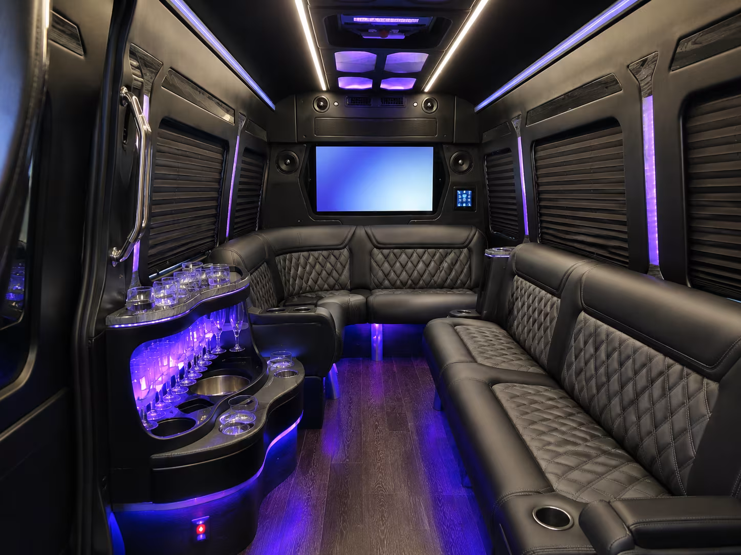 corporate airport transfer buses to denver international airport den