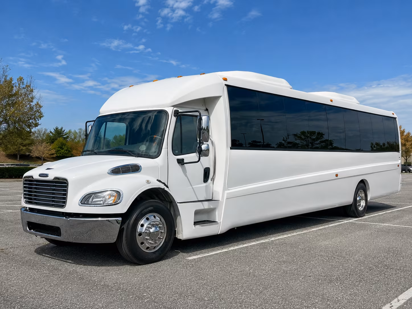 longmont 30 passenger party bus
