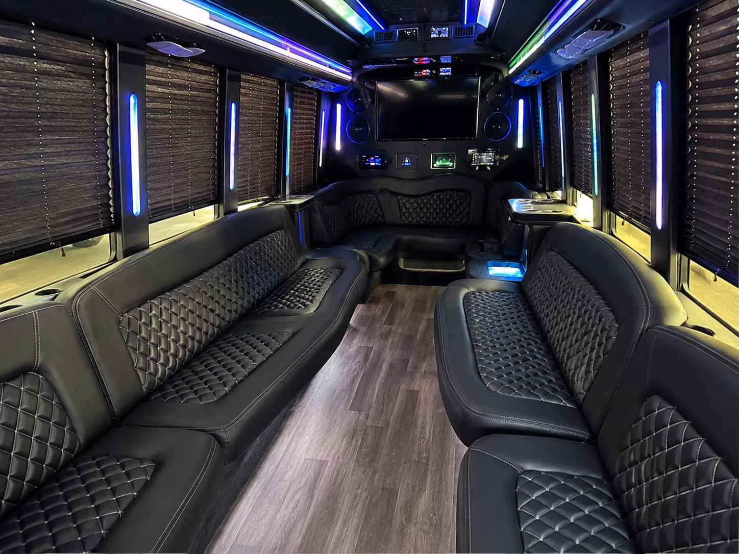 party buses in longmont that make prom night unforgettable